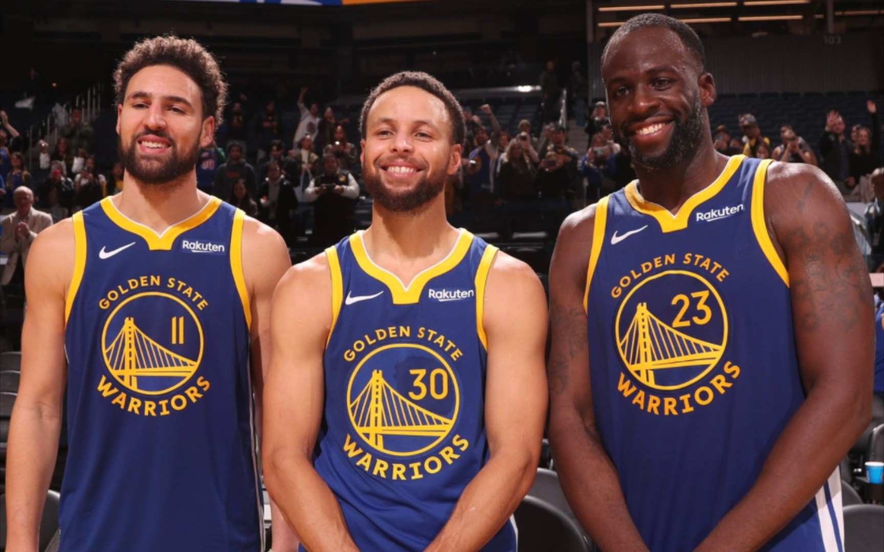 在四后卫更 在四后卫更